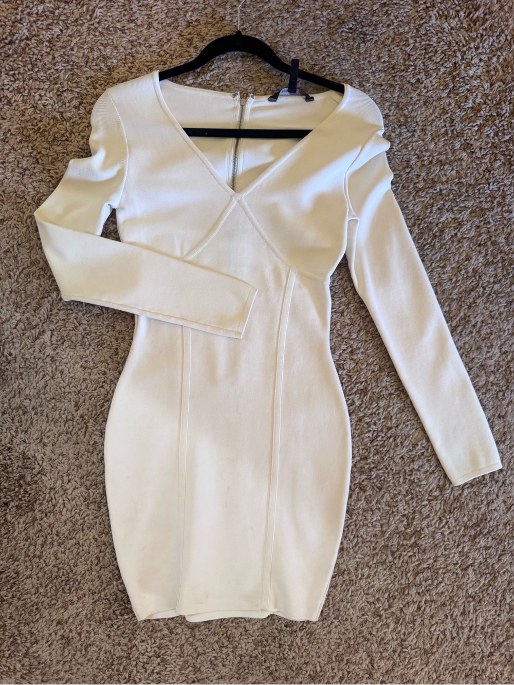 BCBGMaxAzria Cream Long-Sleeve V-Neck Bodycon Dress